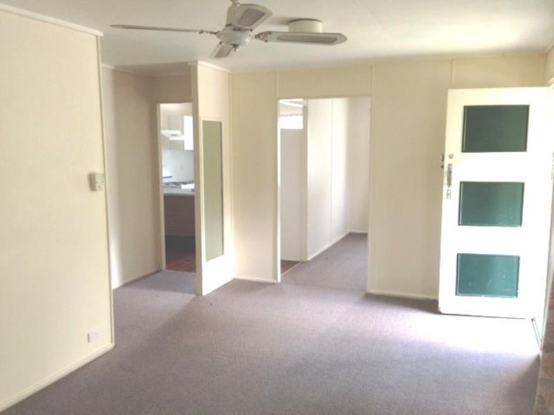 60 Woodlands Drive, ROCHEDALE SOUTH, QLD 4123