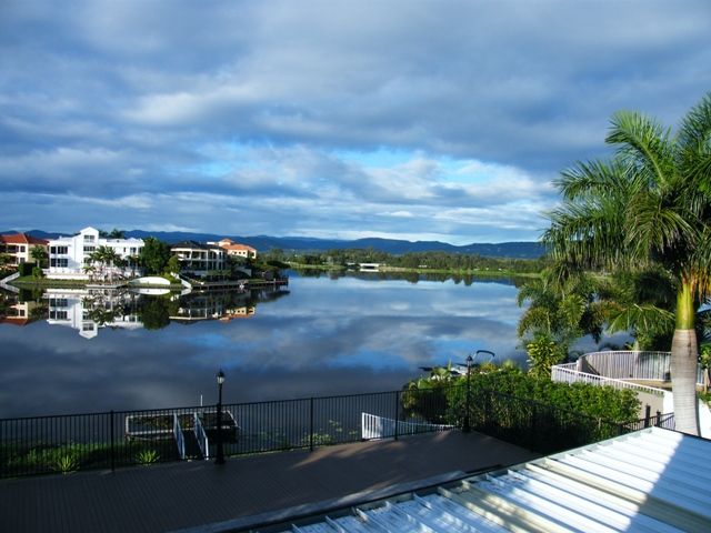 50 Montevideo Drive, CLEAR ISLAND WATERS QLD 4226