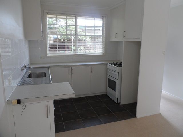 3/13 Stinton Avenue, NEWTOWN, VIC 3220