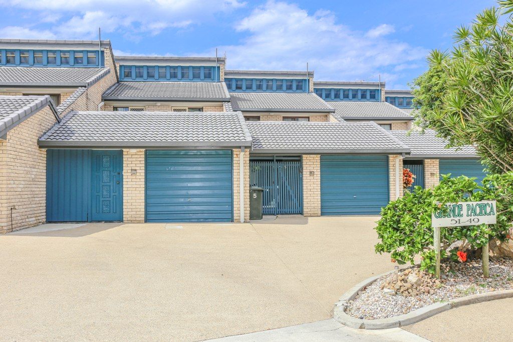 6/49 Hooker Boulevard, BROADBEACH WATERS, QLD 4218