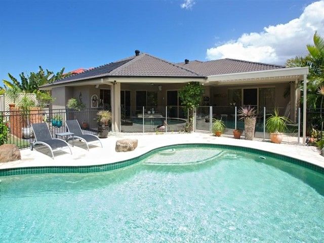 14  Cartagena Lane, RUNAWAY BAY, QLD 4216
