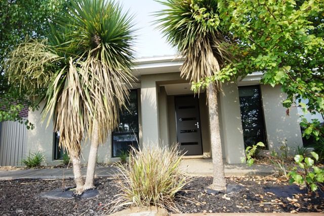 20 Wild Cherry Avenue, PAKENHAM, VIC 3810