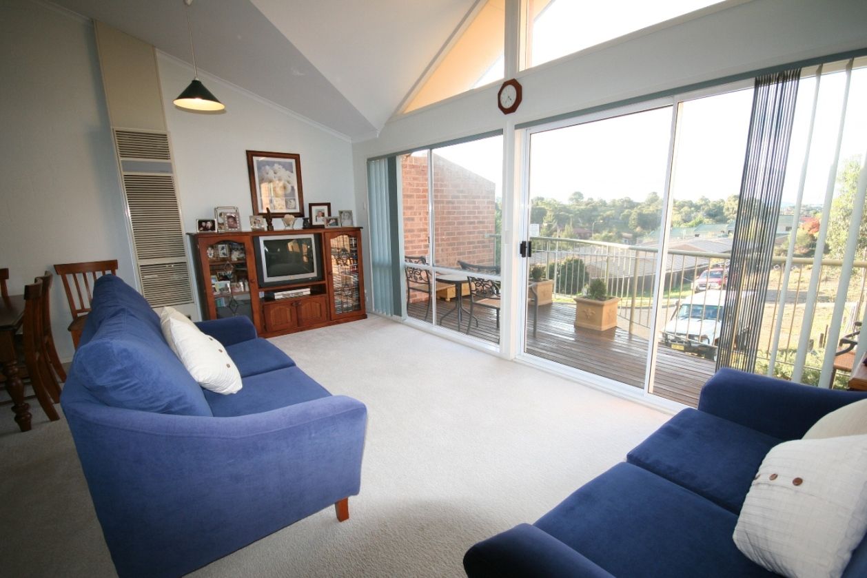 11/3 Winchester Place, QUEANBEYAN WEST, NSW 2620
