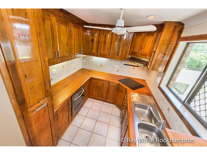 21 Peatey Street, Norman Gardens, QLD 4701