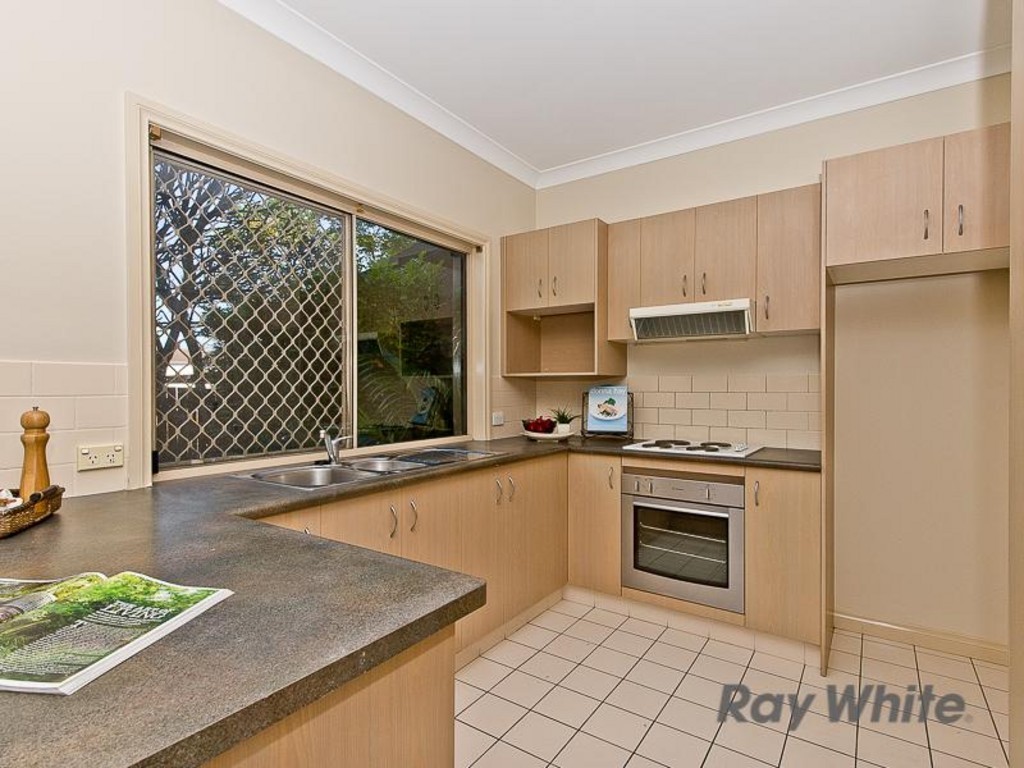 75 Rose Lane, GORDON PARK, QLD 4031