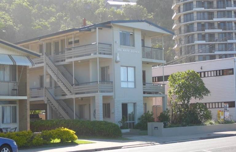 2/806 Pacific Parade, CURRUMBIN, QLD 4223