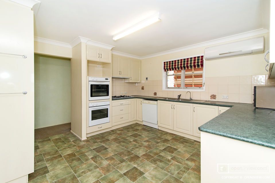 101 Ramsay Street, CENTENARY HEIGHTS, QLD 4350
