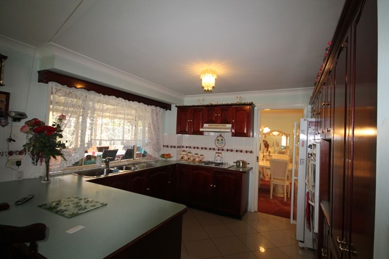 WATTLE GROVE, NSW 2173