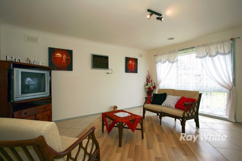 11 Clairmont Avenue, CRANBOURNE, VIC 3977