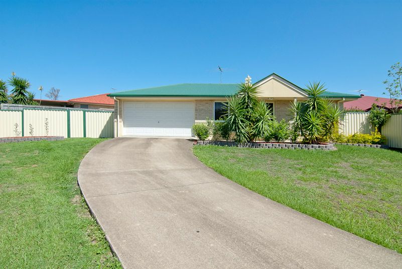 34 Capricorn Avenue, CRESTMEAD QLD 4132
