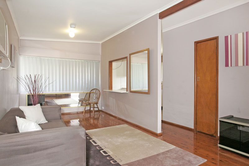11 Koorana Avenue, GOROKAN, NSW 2263