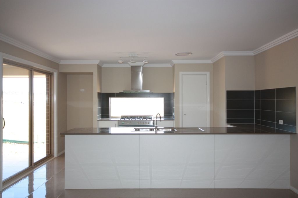 11 Leed Street, ORAN PARK, NSW 2570