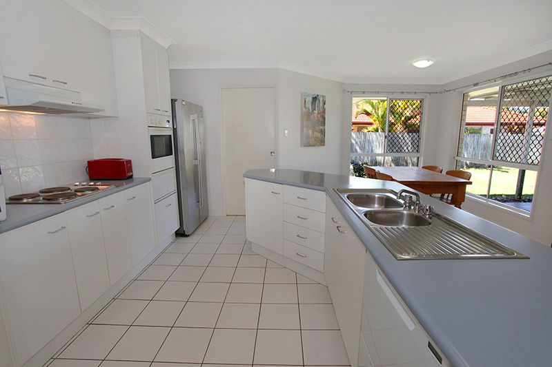 4 Lehmann Court, BUDERIM, QLD 4556