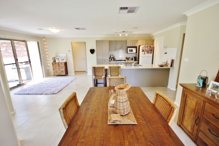5A Garland Place, YOUNG, NSW 2594