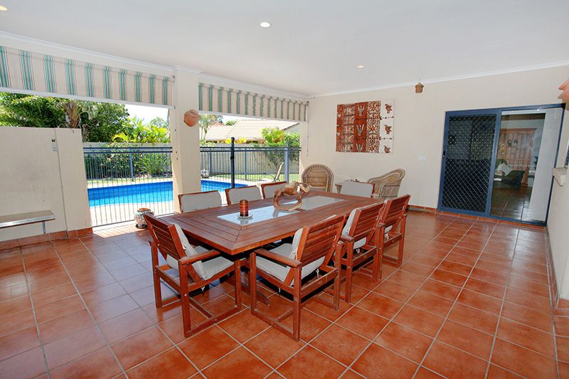 6 Micrantha Place, MOUNTAIN CREEK, QLD 4557