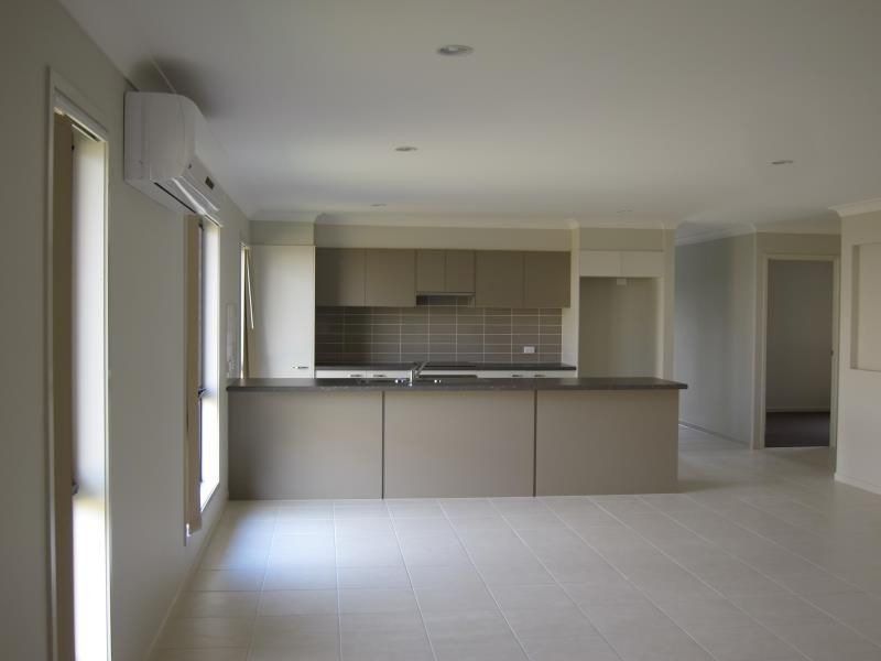 7 Oscar Close, ORMEAU, QLD 4208