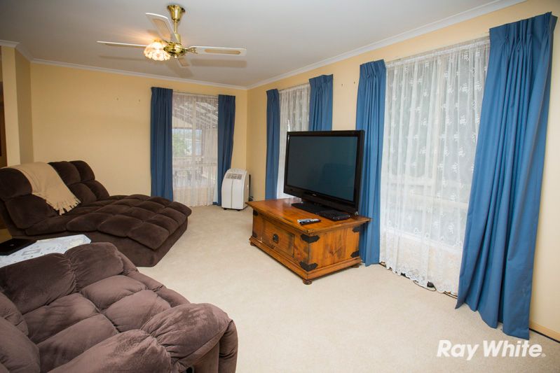 2 Edan Court, PAKENHAM, VIC 3810