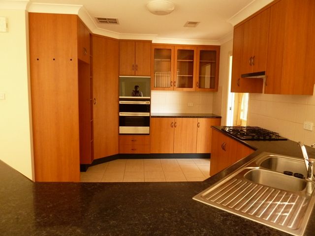 4 Harrier Street, ESTELLA, NSW 2650