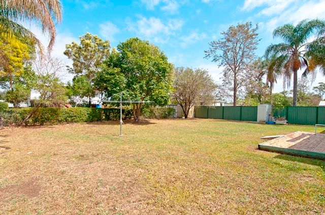 28 Oddie Road, BEENLEIGH, QLD 4207