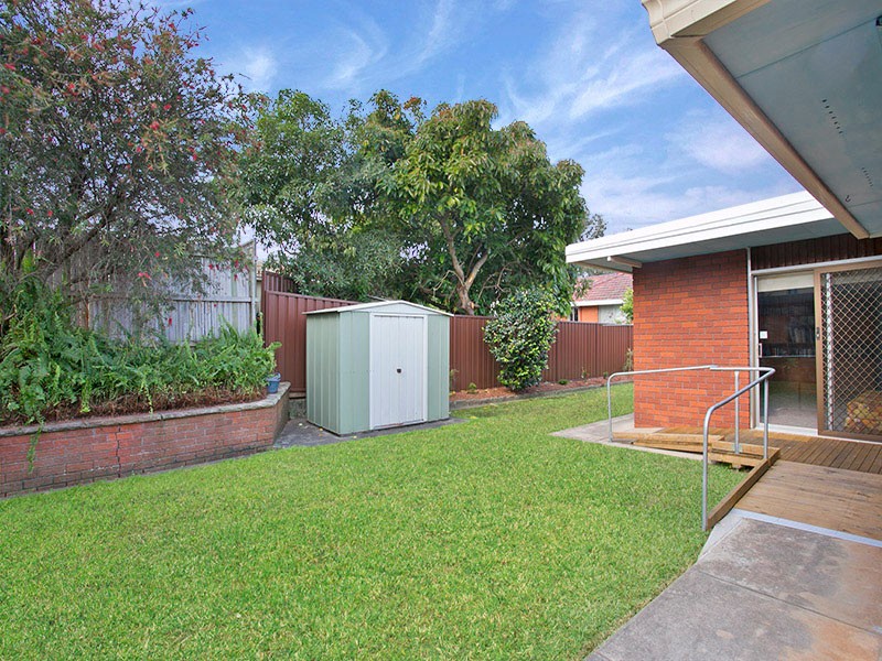 17 Macquarie Street, GYMEA, NSW 2227
