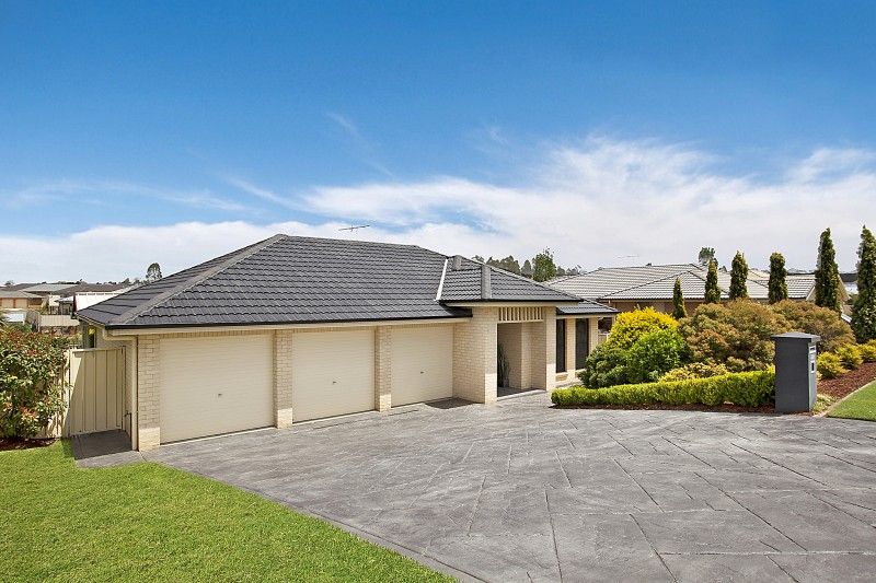 225 Denton Park Drive, ABERGLASSLYN NSW 2320