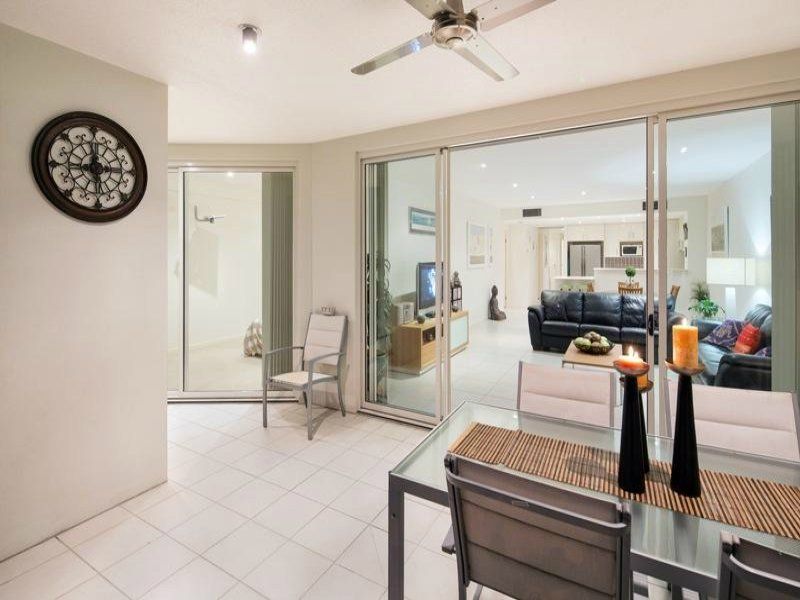 Unit 3 "Rovea" 1 The Esplanade, GOLDEN BEACH, QLD 4551