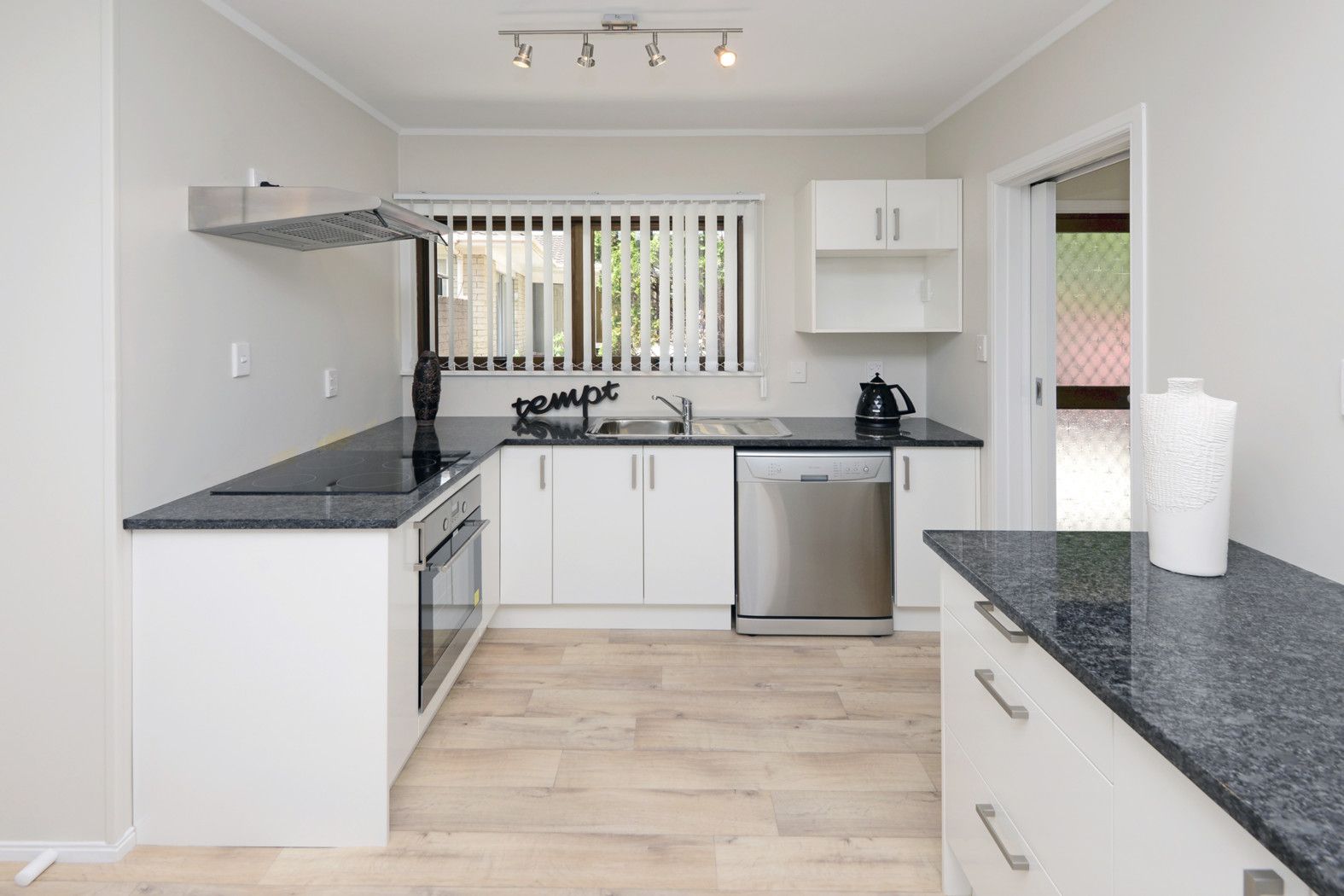 2/596 Great South Road, Papatoetoe, Manukau City