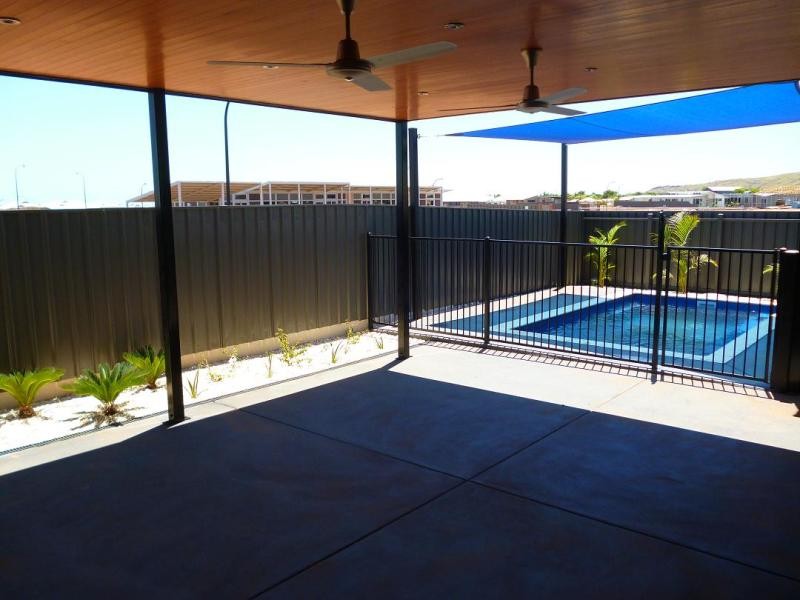 17 Tharnda Road, BAYNTON, WA 6714