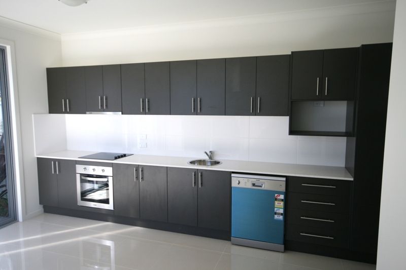 55 South Bay Drive, VARSITY LAKES, QLD 4227