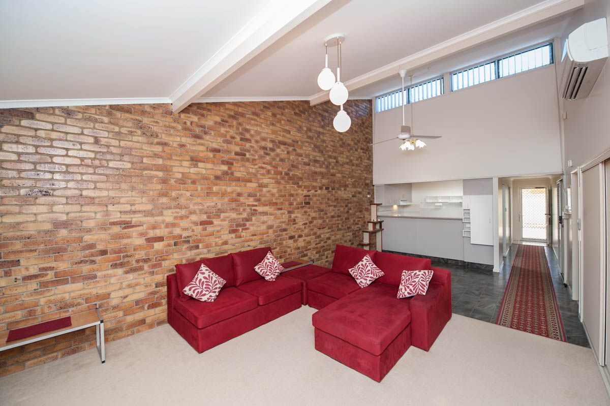 39 Anzac Avenue, Newtown QLD 4350