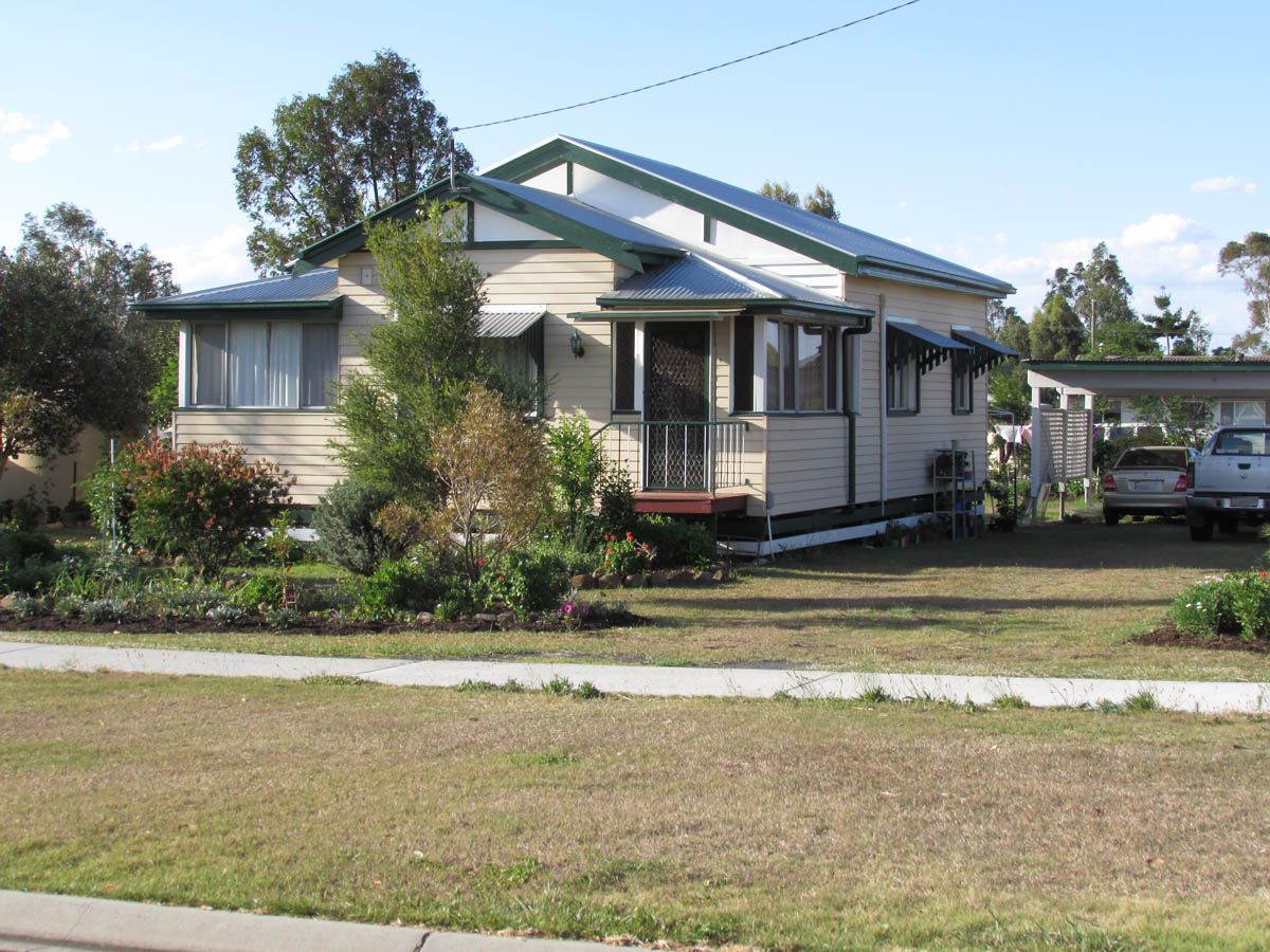 6 Eton Street, Cambooya, QLD 4358