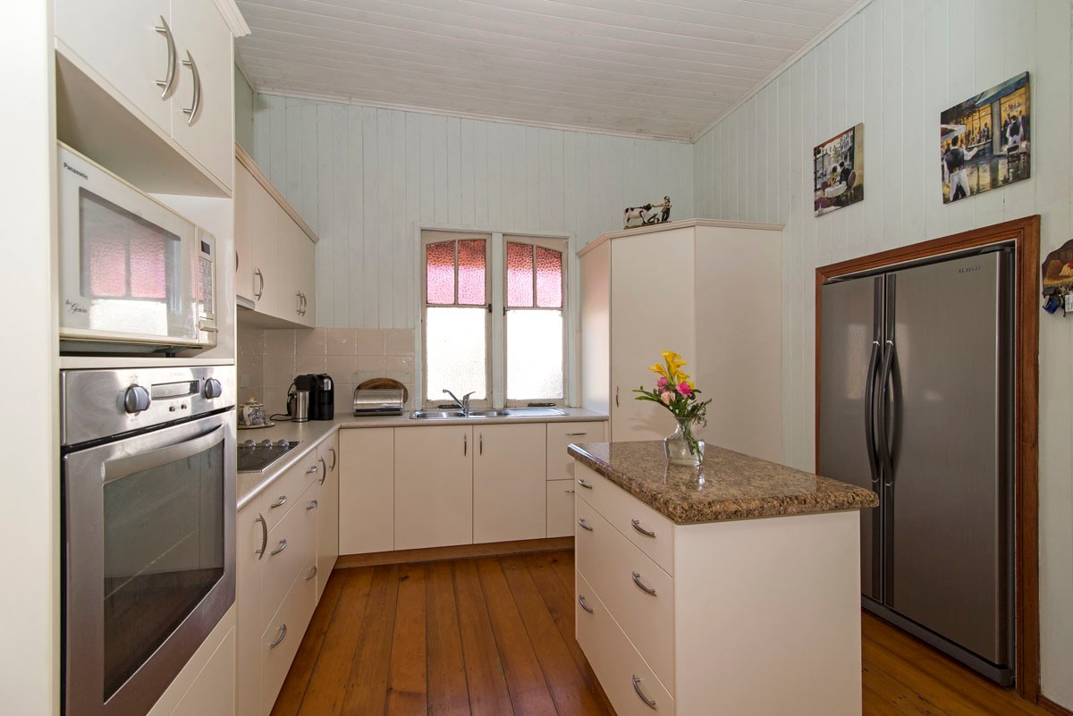 44 Fraser Street, DARLING HEIGHTS, QLD 4350