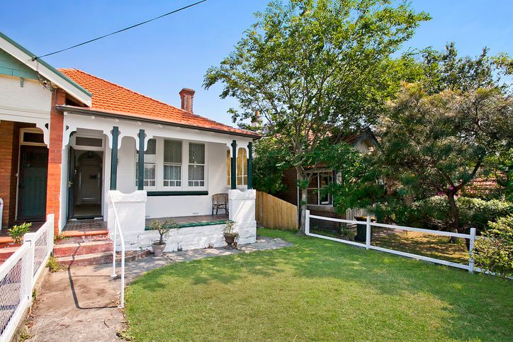 19 Montague Road, CREMORNE NSW 2090