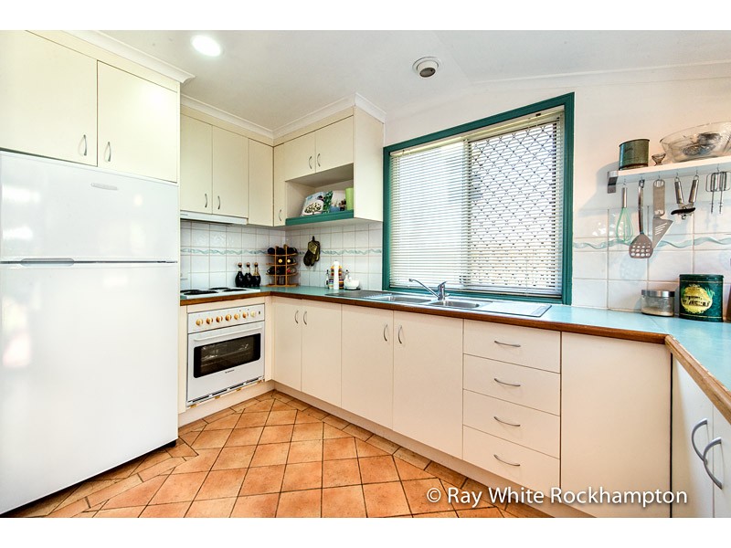 120 West Street, ALLENSTOWN, QLD 4700