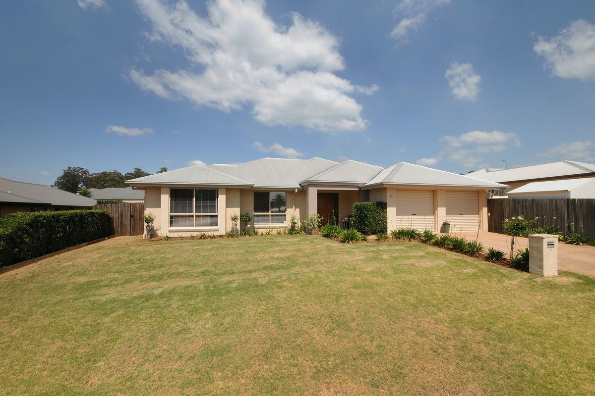 64 Aberdeen Street, RANGEVILLE QLD 4350