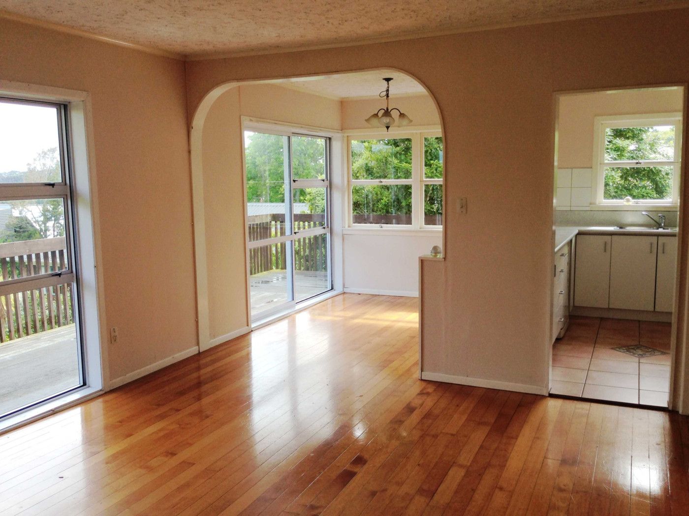 232 Sunset Road, SUNNYNOOK, North Shore City