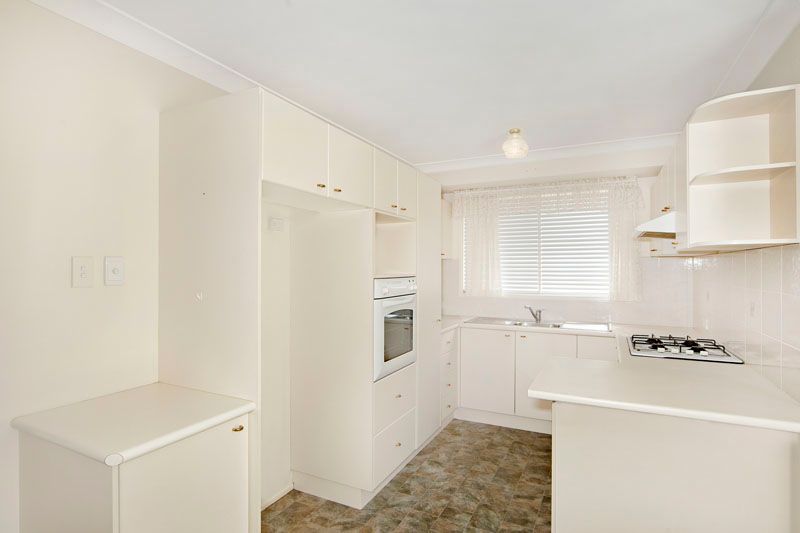 6 Darwinia Place, HAMLYN TERRACE, NSW 2259