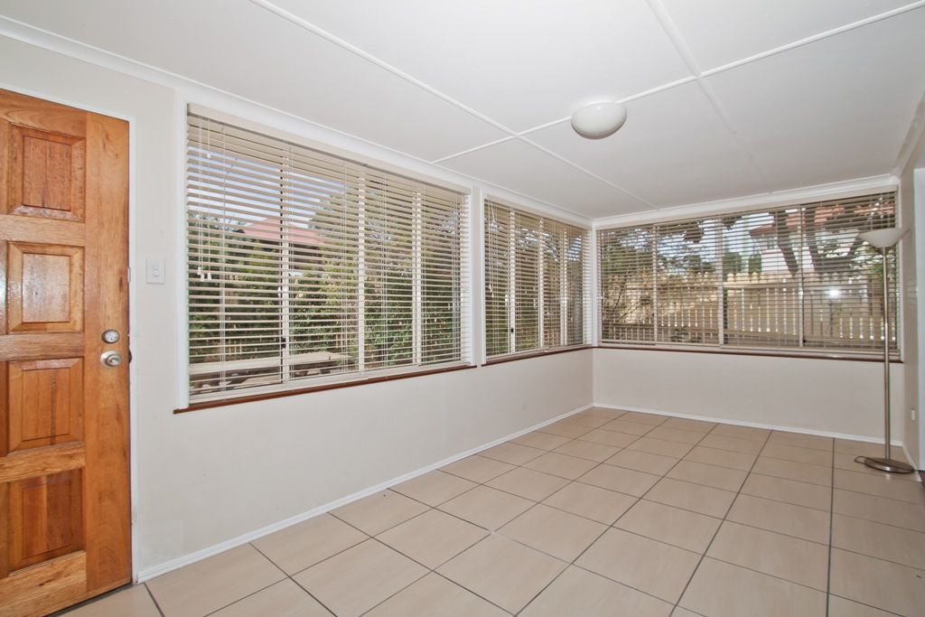 92 Venner Road, ANNERLEY, QLD 4103
