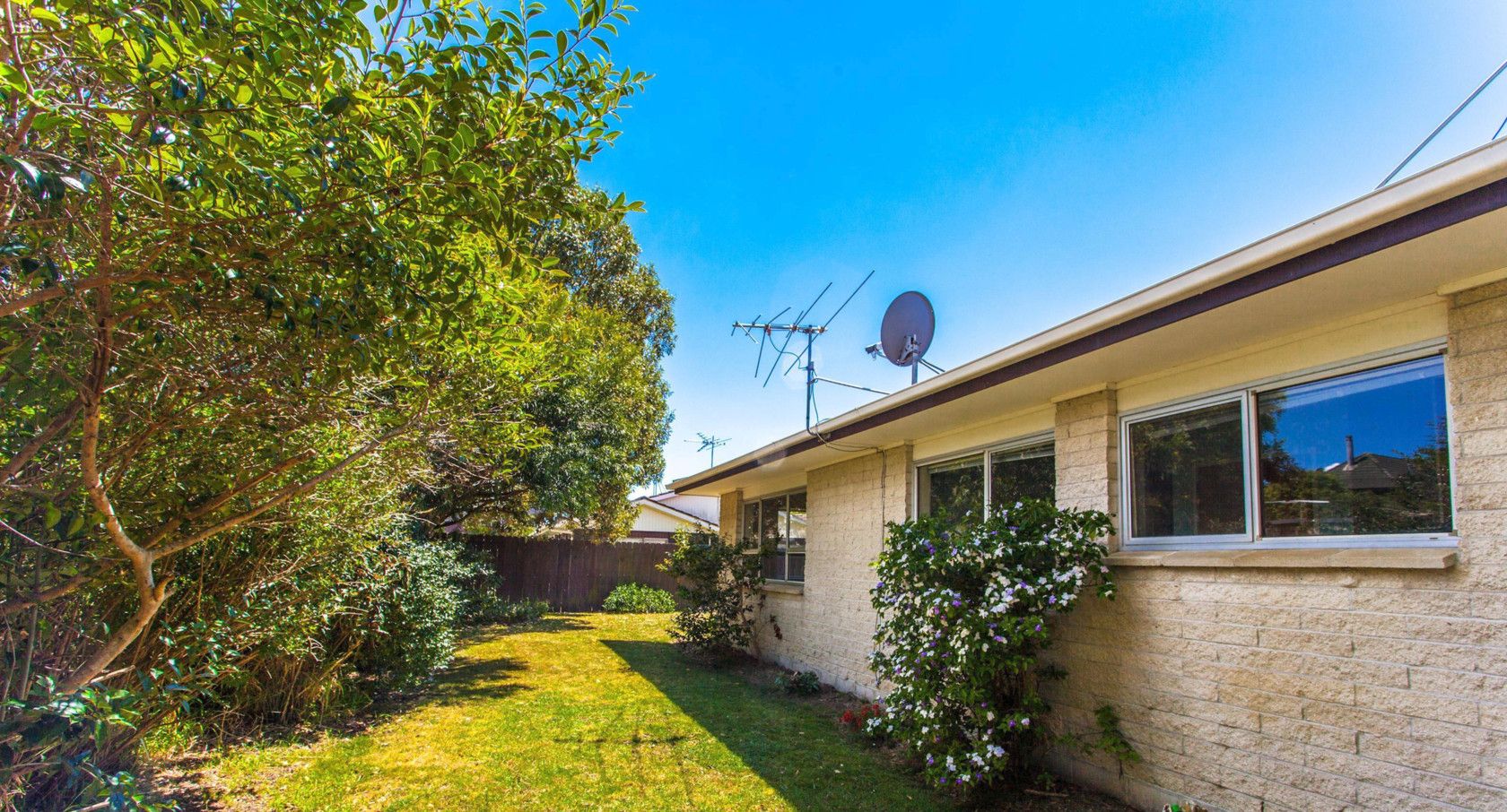 16C Vivian Wilson Drive, EASTERN BEACH, Manukau City