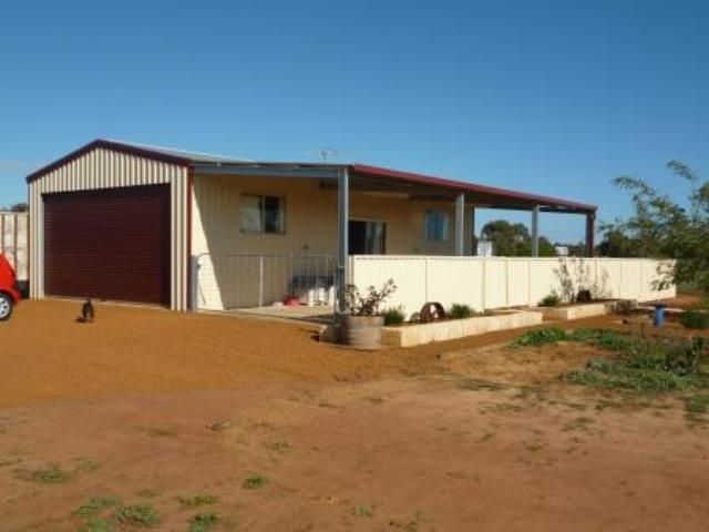 42 Border Drive, DEEPDALE, WA 6532