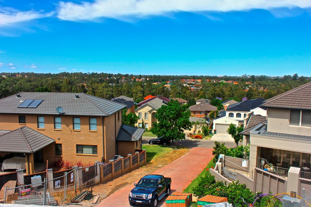 9 Glasshouse Road, BEAUMONT HILLS NSW 2155