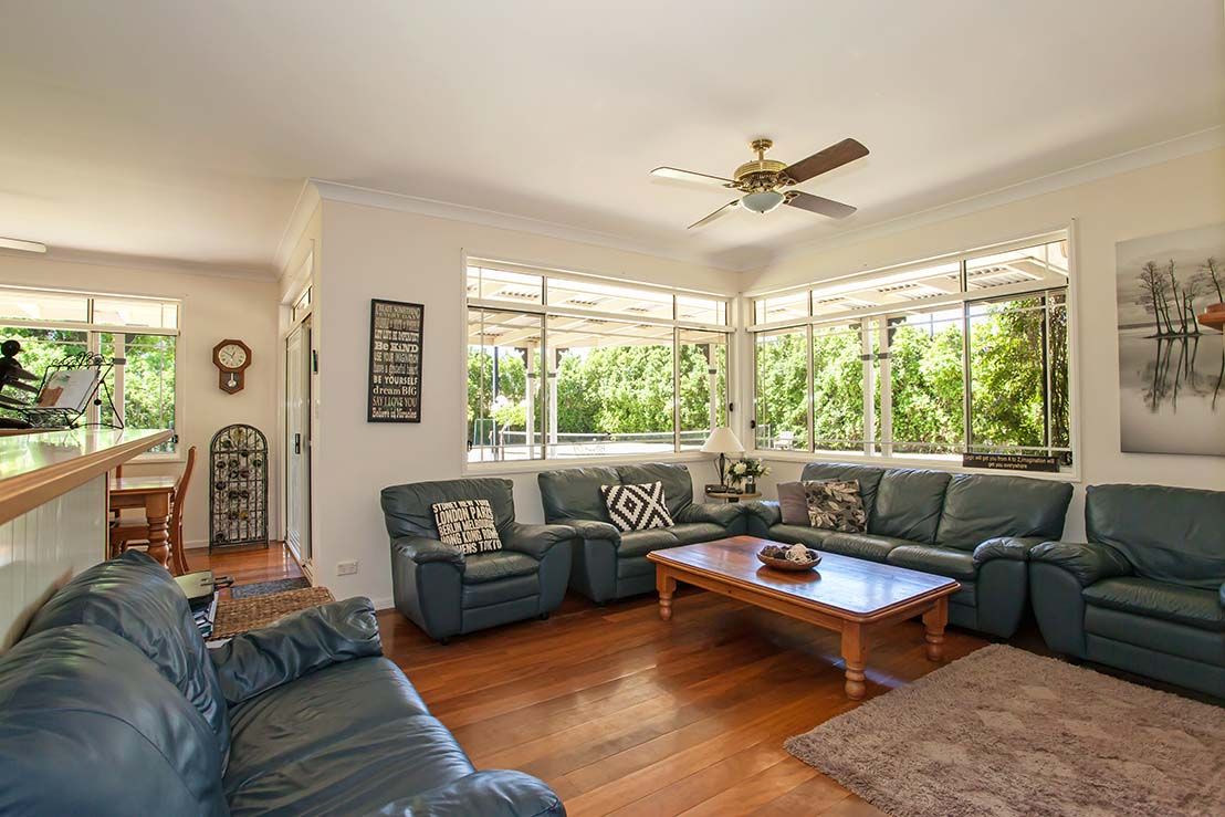 80 Bouganvillea Drive, MIDDLE RIDGE, QLD 4350