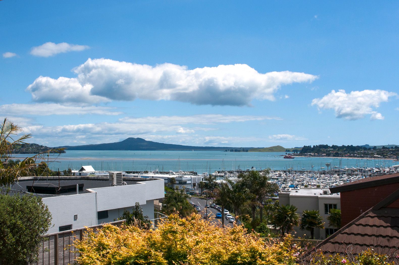 2/3 Sunderlands Road, HALF MOON BAY, Manukau City