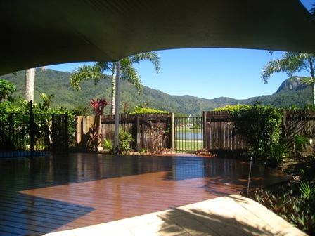 CARAVONICA, QLD 4878