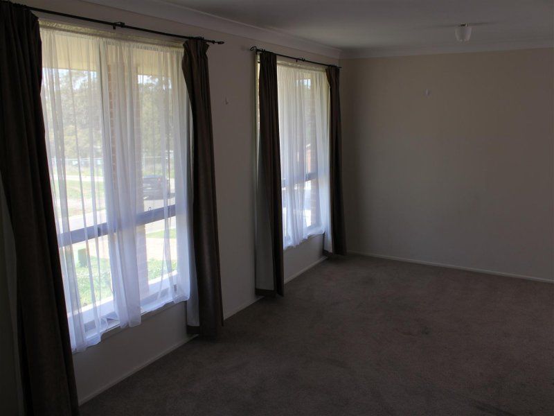 12 Yarra Place, WADALBA, NSW 2259