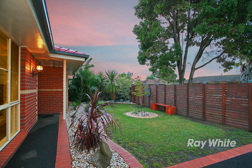 6 Jacinta Drive, CRANBOURNE WEST, VIC 3977