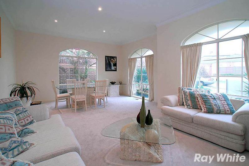 72 Somes Street, WANTIRNA SOUTH, VIC 3152