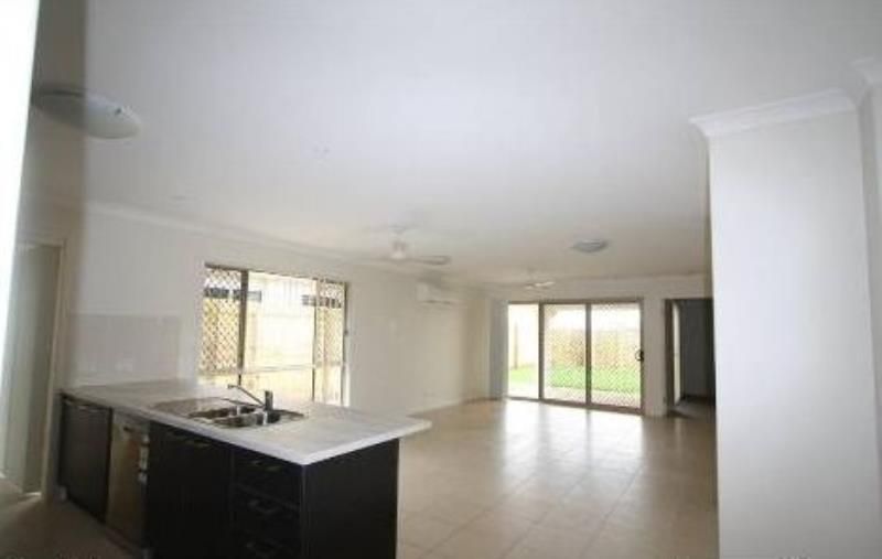 20 Riviera Crescent, NORTH LAKES, QLD 4509