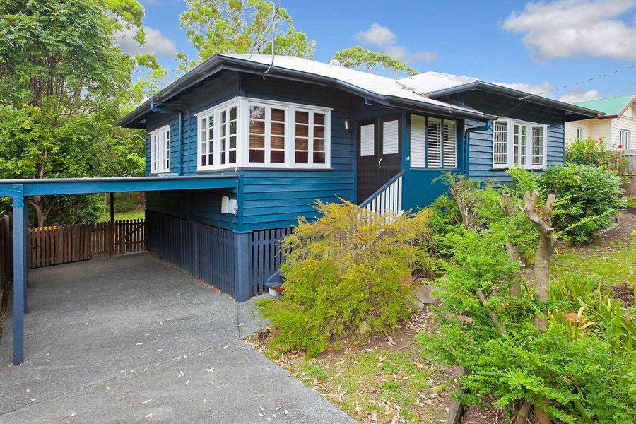 23 Macklin Street, HOLLAND PARK QLD 4121