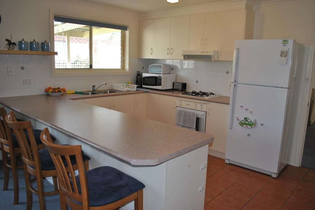 3  Redleaf Close, LARA, VIC 3212